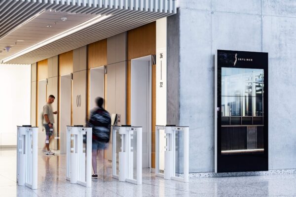 Skyliner - Systemy Informacji Wizualnej 6